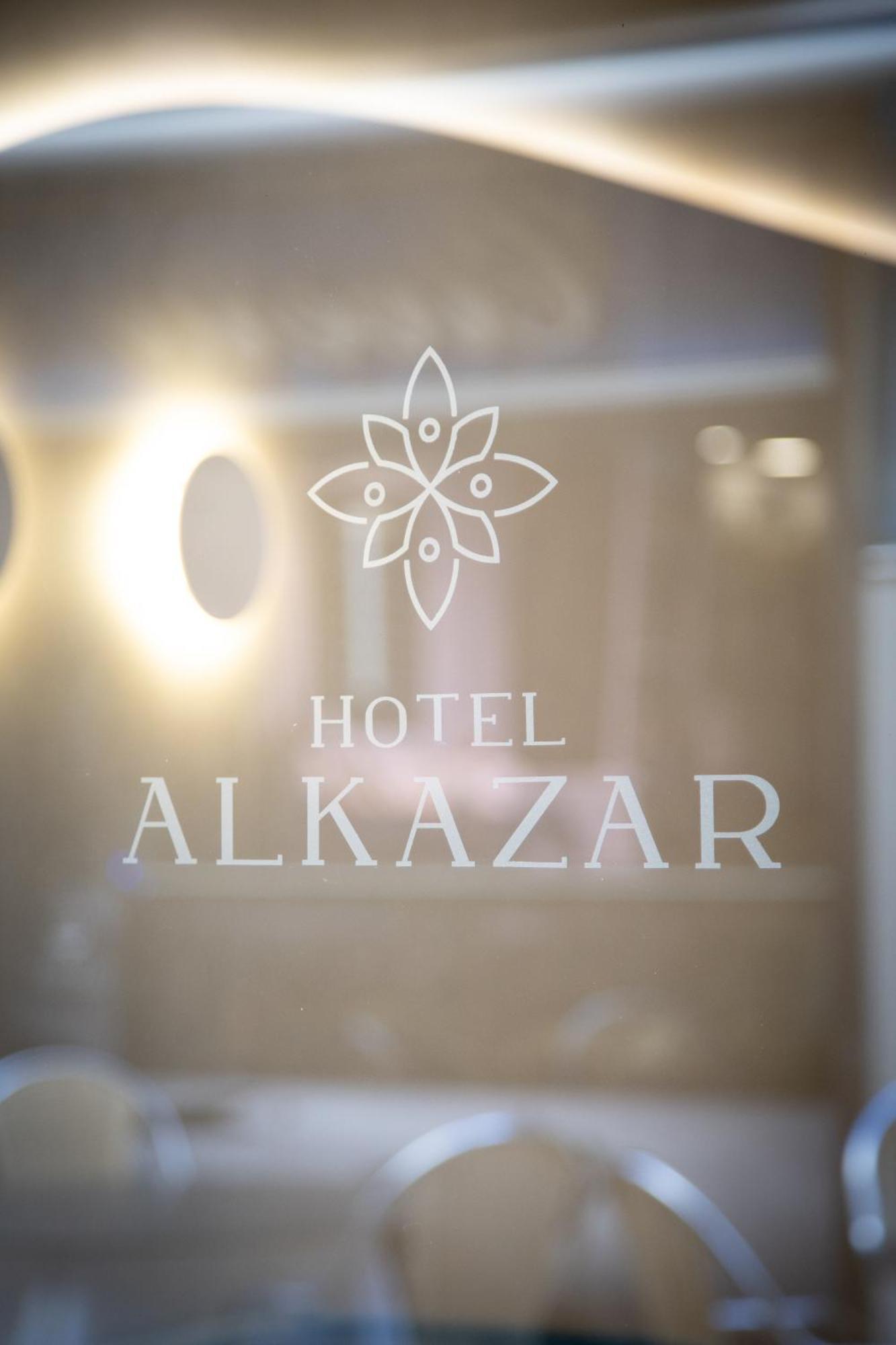 Hotel Alkazar Валенсия Екстериор снимка