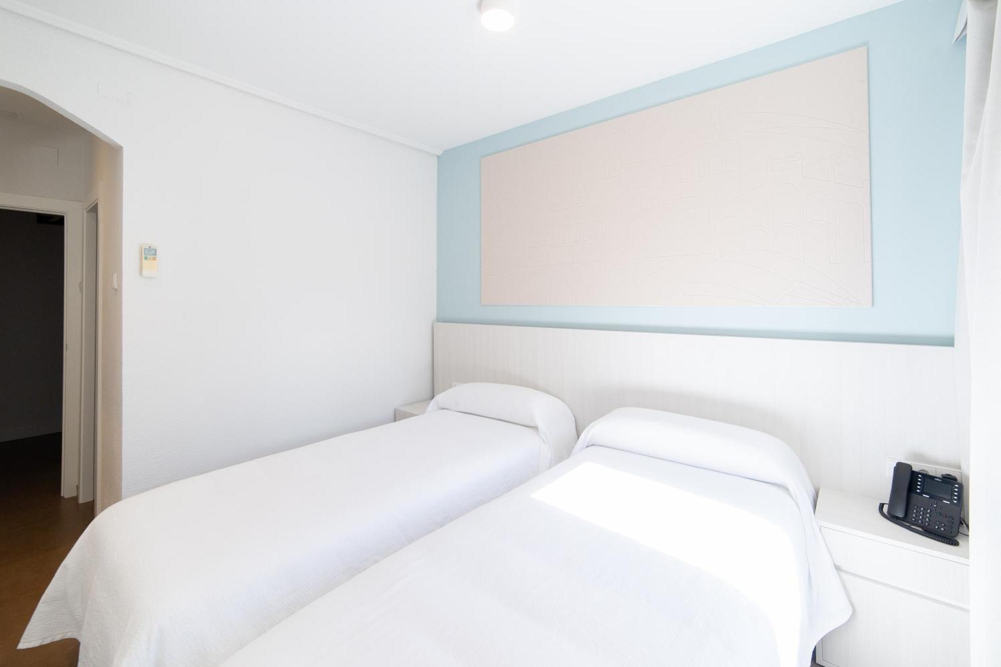 Hotel Alkazar Валенсия Екстериор снимка