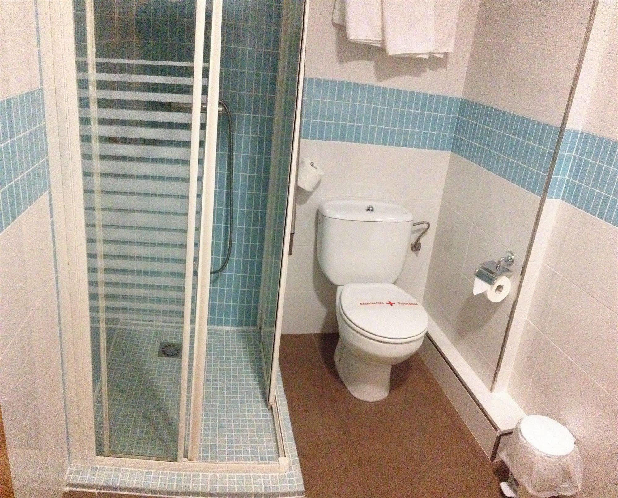 Hotel Alkazar Валенсия Екстериор снимка
