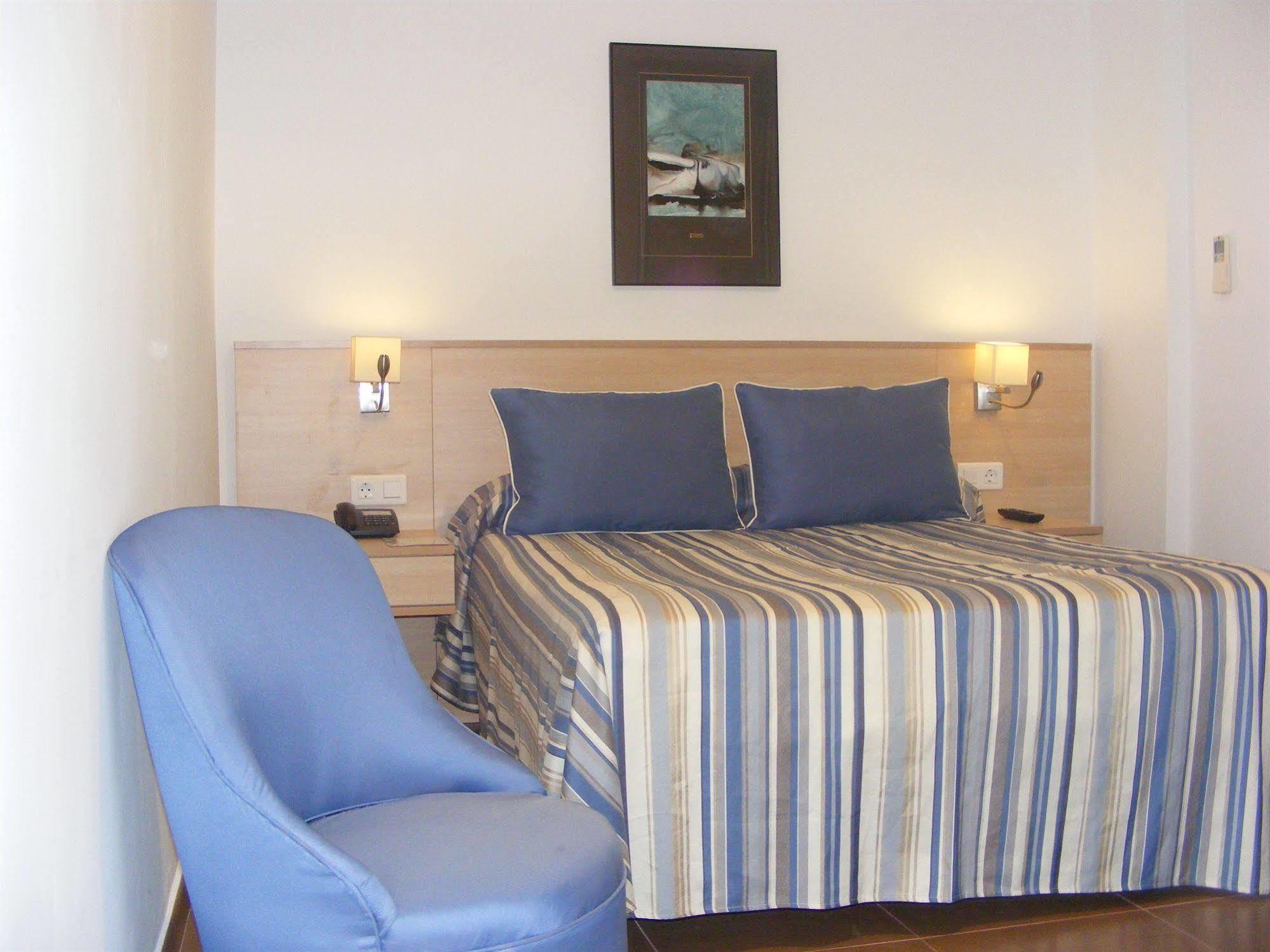 Hotel Alkazar Валенсия Екстериор снимка