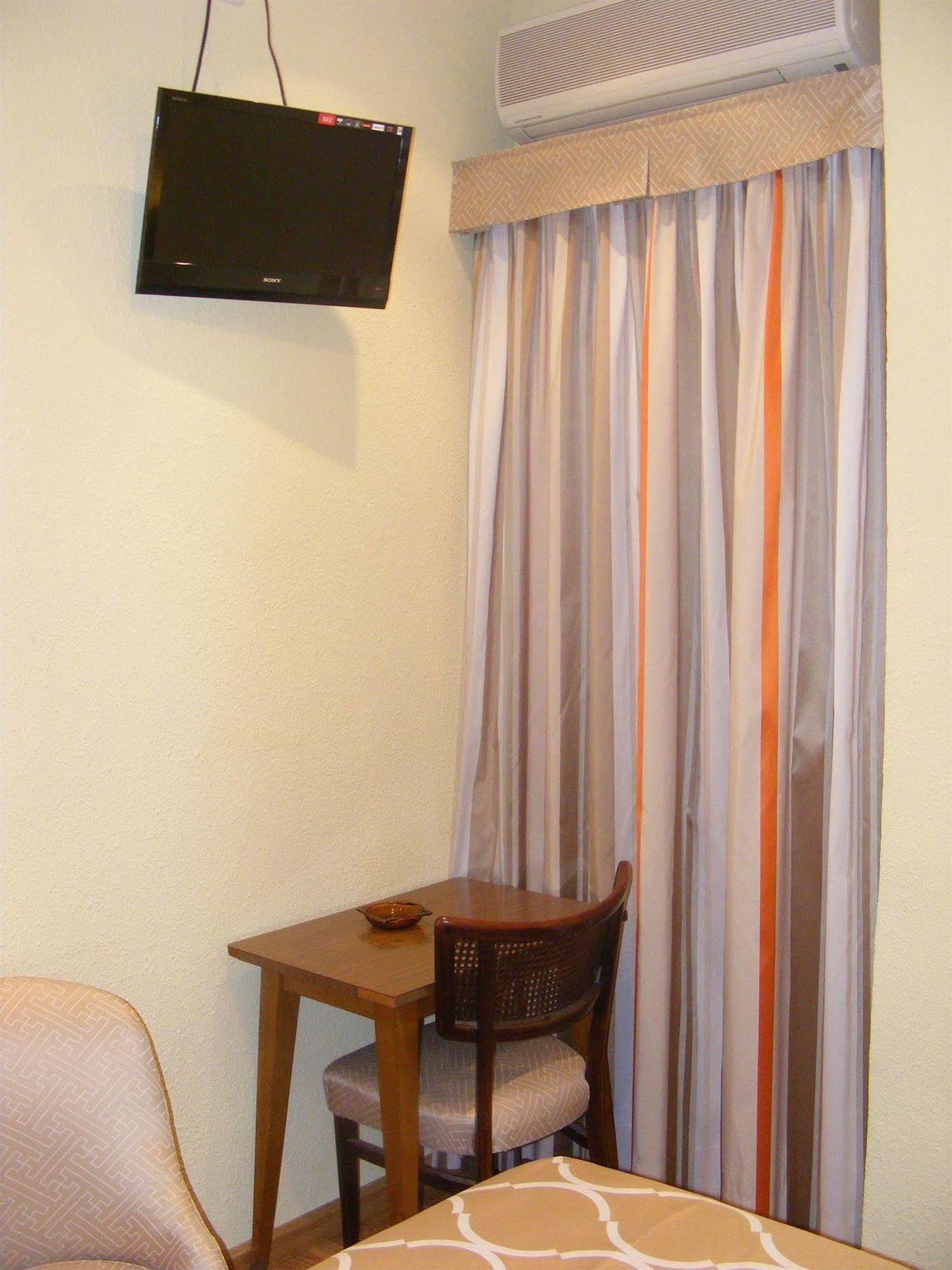 Hotel Alkazar Валенсия Екстериор снимка