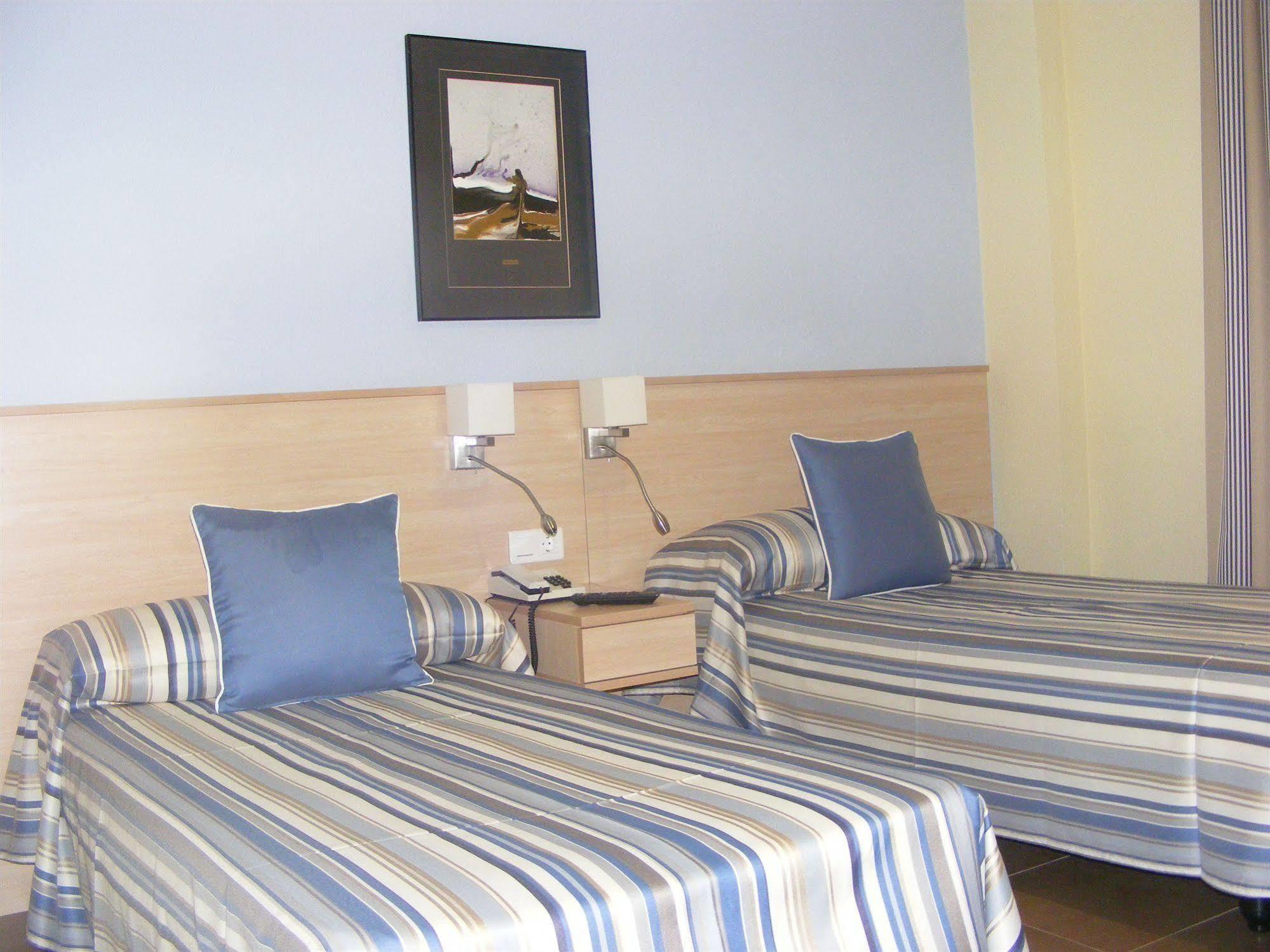 Hotel Alkazar Валенсия Екстериор снимка